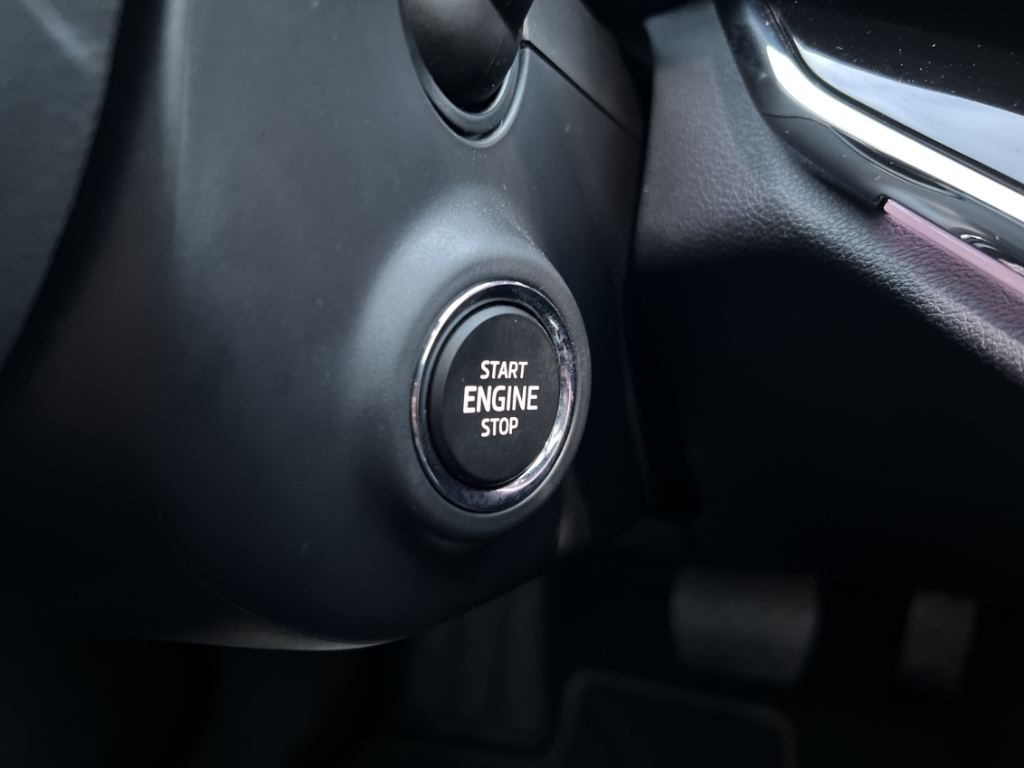 Skoda ENYAQ iV 80 SUITE Leder LED Navi Keyless AHK Dyn. Kurvenlicht e-Sitze  ACC Rückfahrkam.