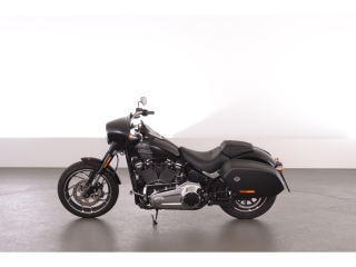 Bild: Harley-Davidson Softail FLSB Sport Glide MY 2021 VORFÜHRER