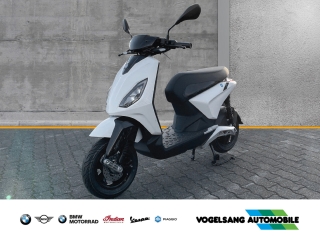 Bild: Piaggio 1 Modell 2022, LCD-Display, Keyless Ride, Voll-LED, Akku entnehmbar