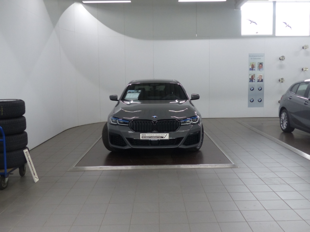 BMW 545 545