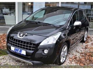 Bild: Peugeot 3008 Platinum 2.0 HDi FAP 150 HUD Panorama Navi Dyn. Kurvenlicht Scheinwerferreg. Klimaautom