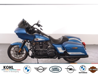 Bild: Harley-Davidson Road Glide ST FLTRXST fast johnie blu trim black