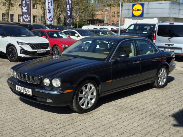 Jaguar XJ 6 3.0, Foto 1 von 18